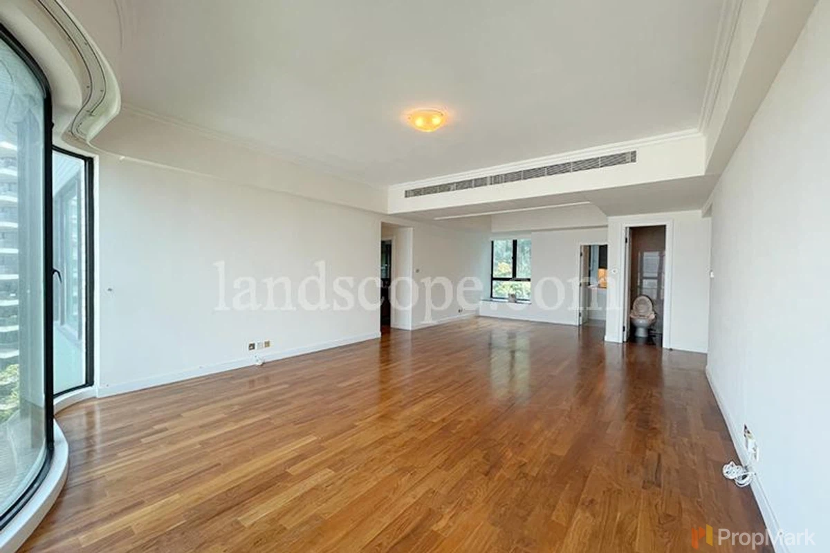 The Harbourview - Photo 2