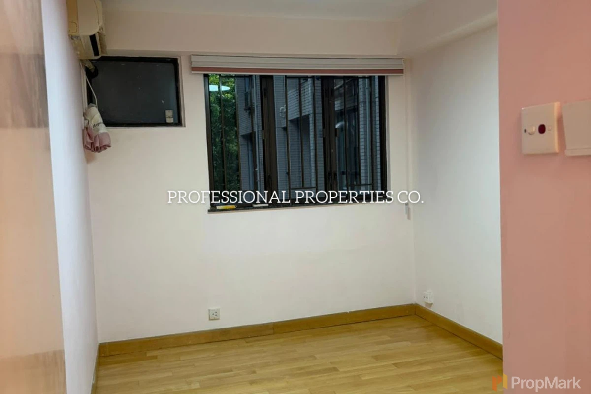 Wilshire Towers - Photo 16