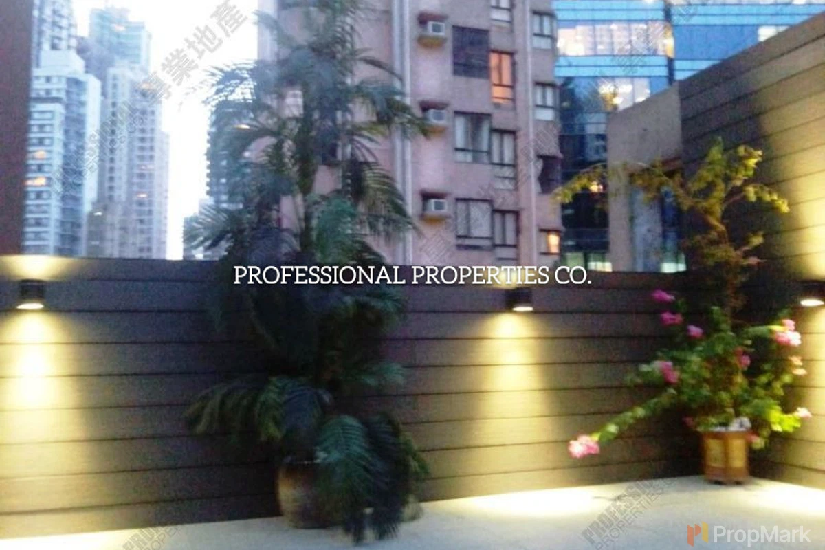 11-13 Old Bailey Street - Photo 2