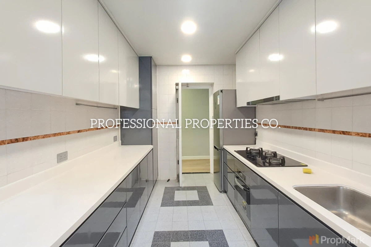 Clovelly Court - Photo 5