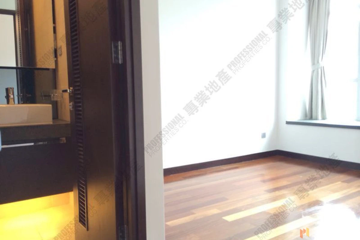 J Residence - Photo 2