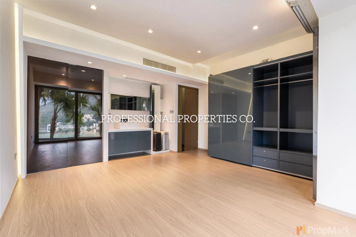 The Beachfront - Photo 26