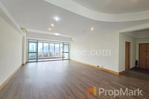 Riviera Apartments - Photo 3