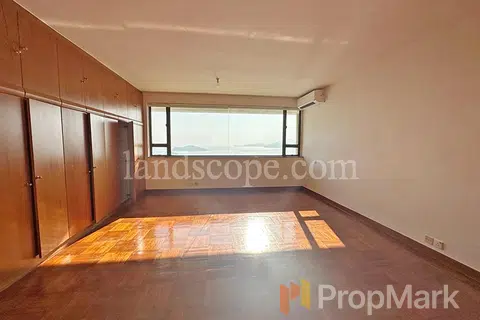 Repulse Bay Towers - Photo 3