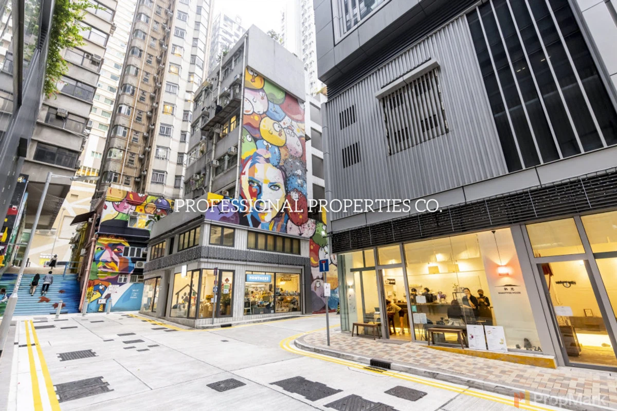 One Artlane - Photo 1