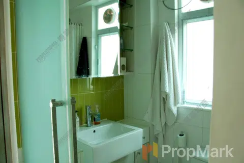 21 Elgin Street - Photo 2