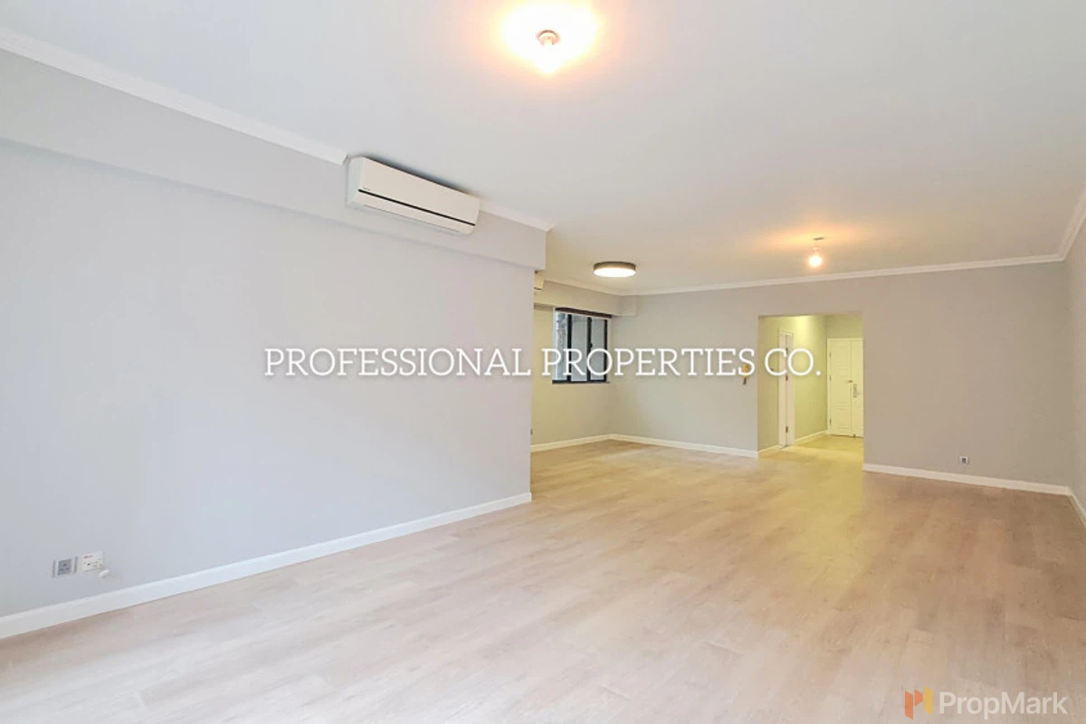 Clovelly Court - Photo 3