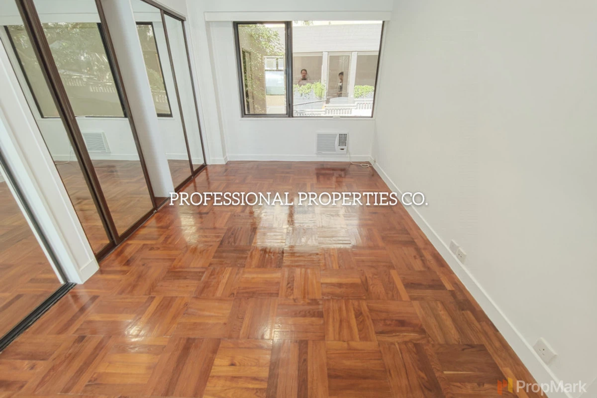 Wing On Lodge - Photo 4