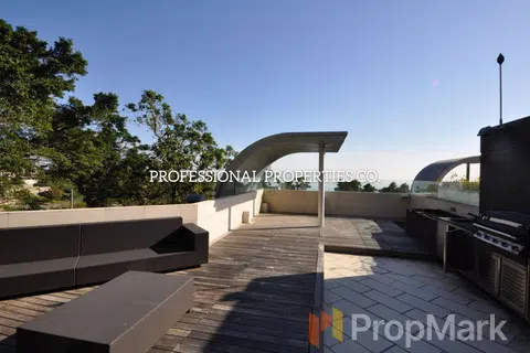 Yue Hei Yuen - Photo