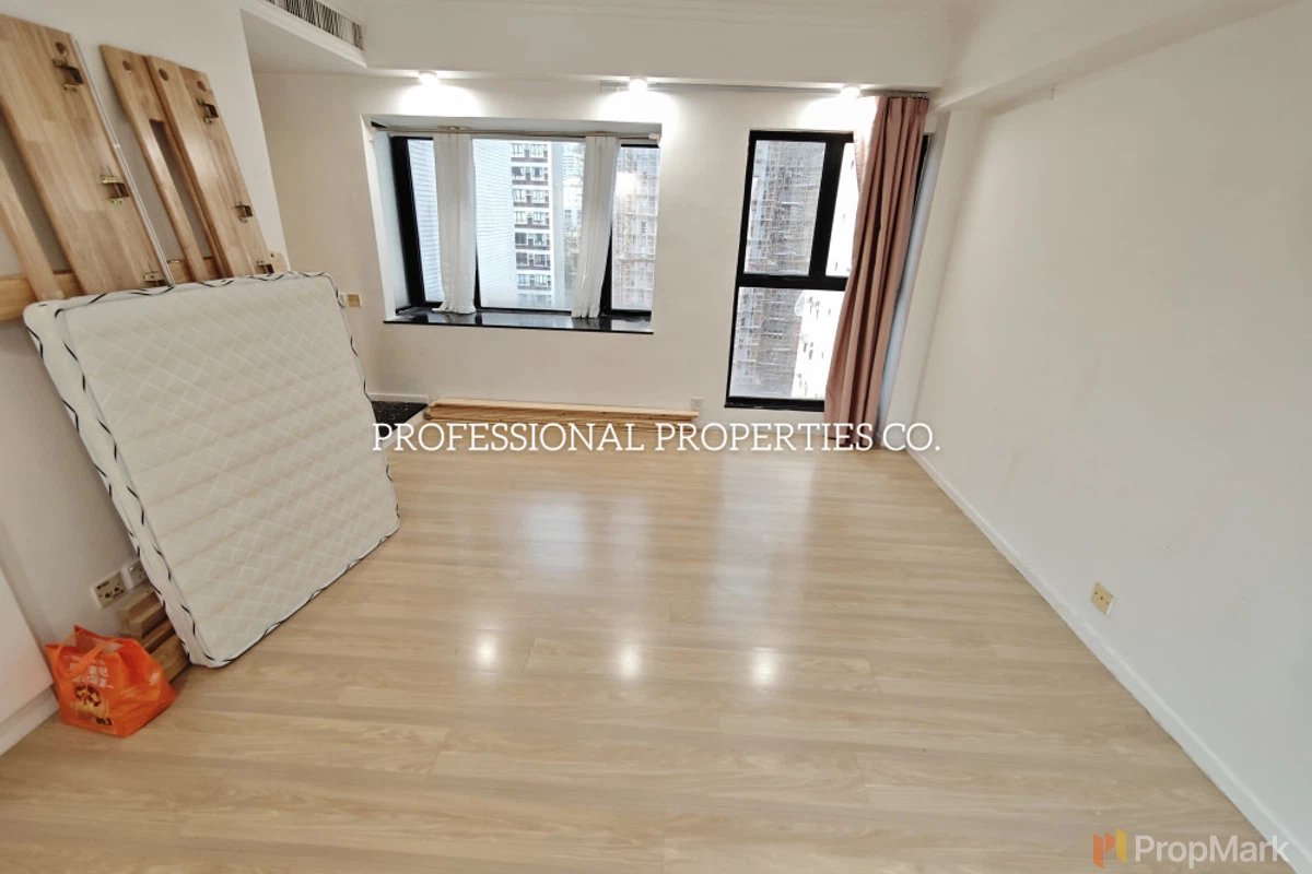 Claymore Lodge - Photo 2