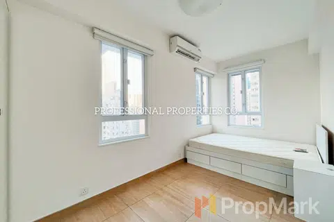 Ying Pont Building - Photo 3