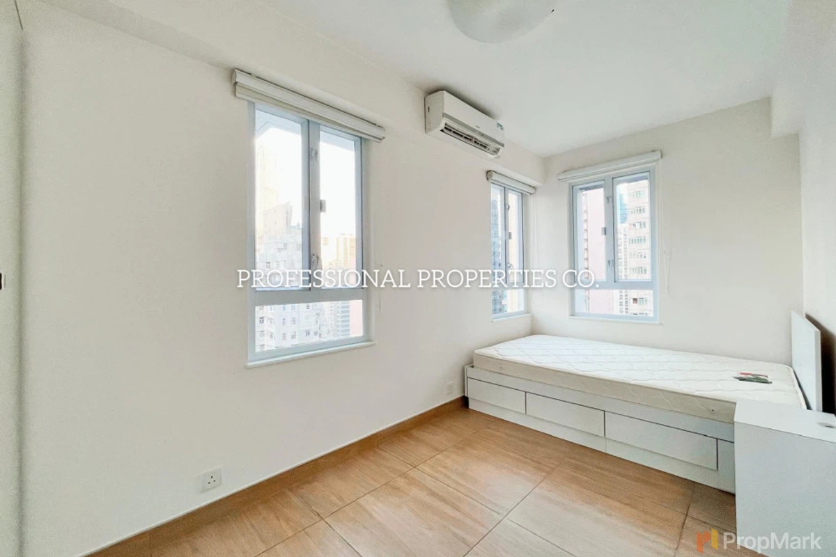 Ying Pont Building - Photo 3