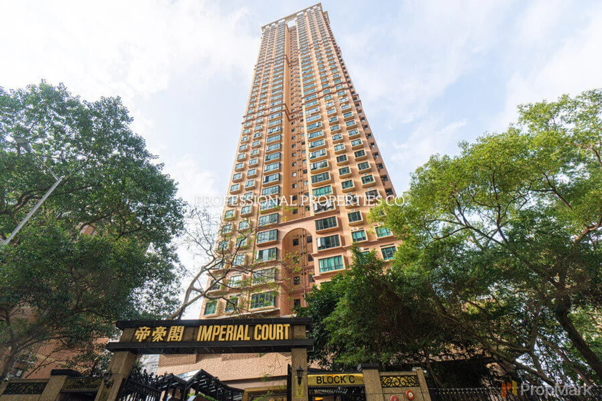 Imperial Court - Photo 19