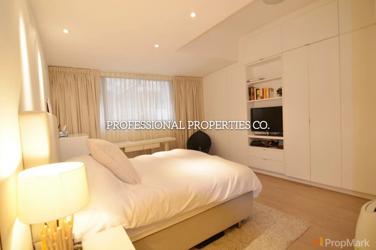 Mandarin Court - Photo 8