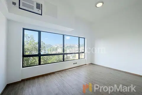 Banoo Villa - Photo 3