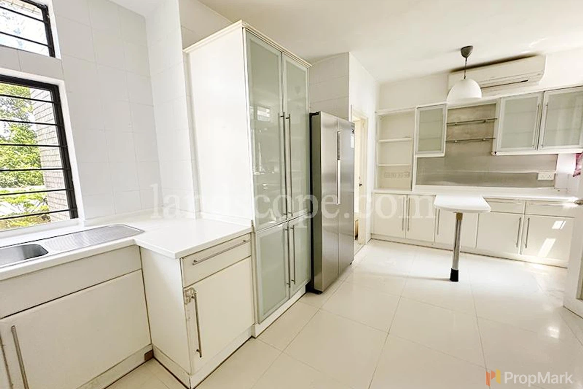 Cape Court - Photo 14