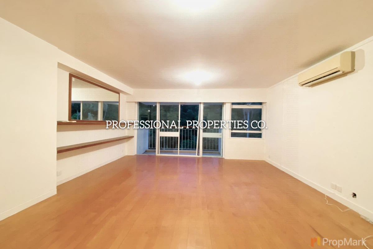 Unicorn Gardens - Photo 4