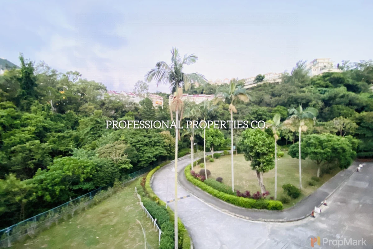 Unicorn Gardens - Photo 2