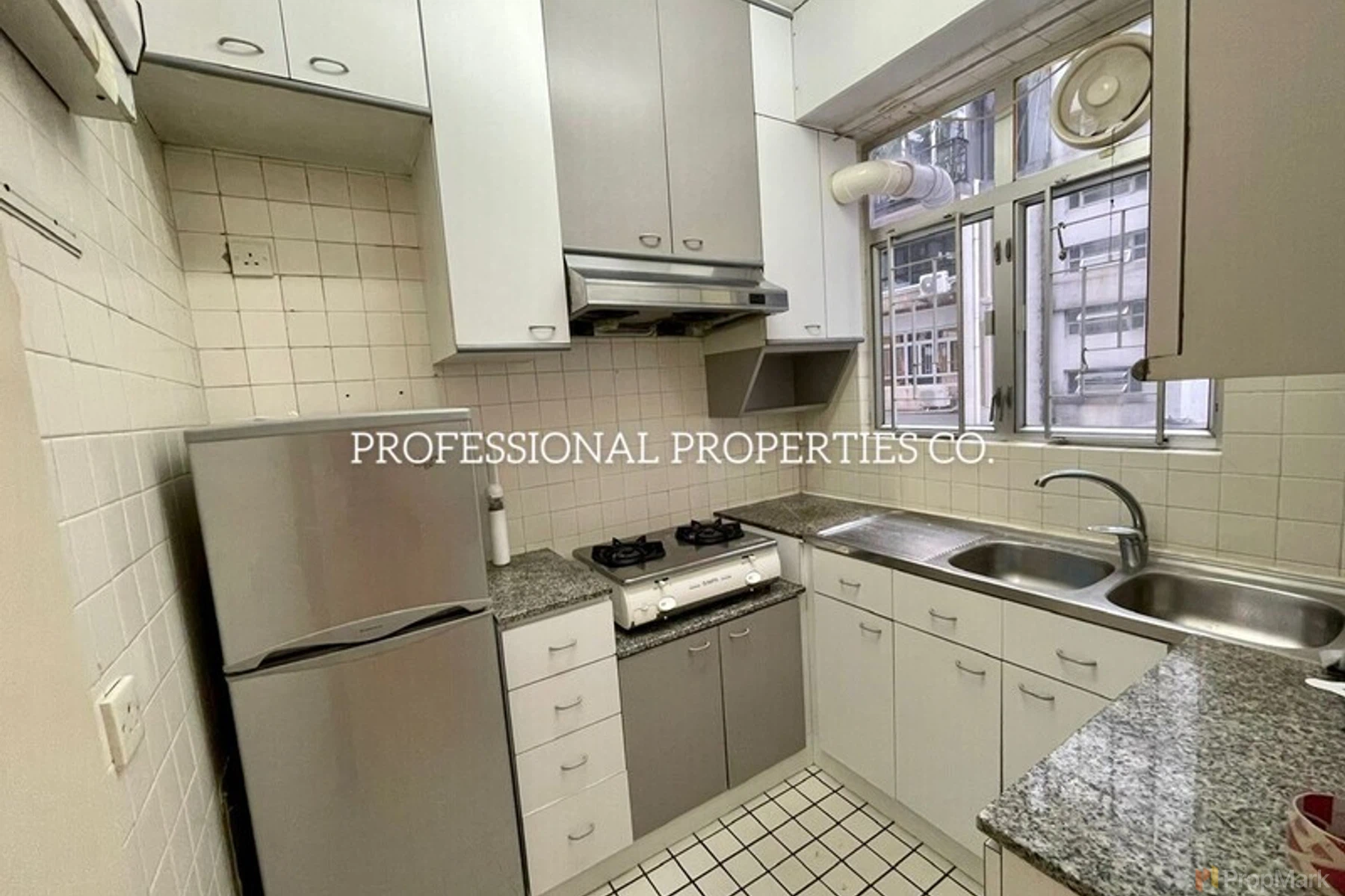 Sherwood Court - Photo 17
