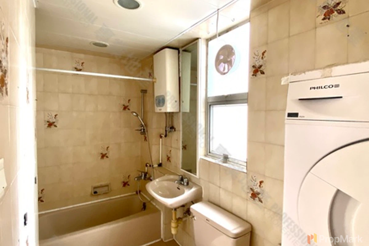 May Mansion - Photo 2