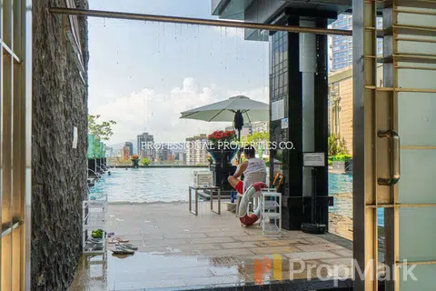 The Legend - Photo 5