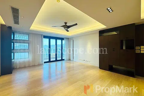 Kingsford Gardens - Photo 2