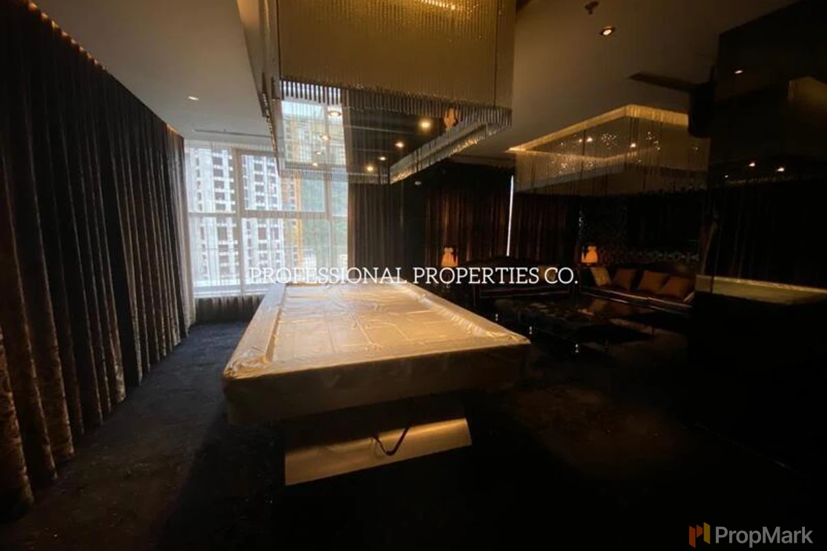 J Residence - Photo 14