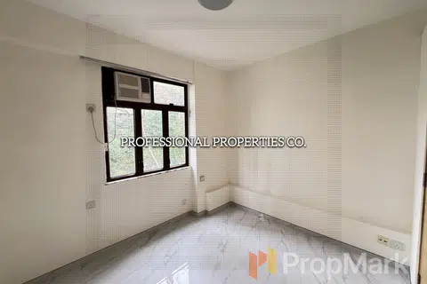 Gold Ning Mansion - Photo 2