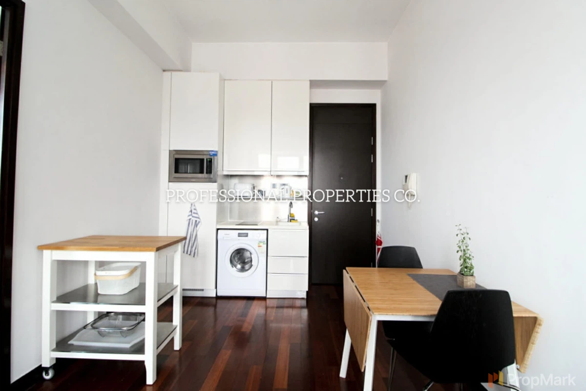 J Residence - Photo 4