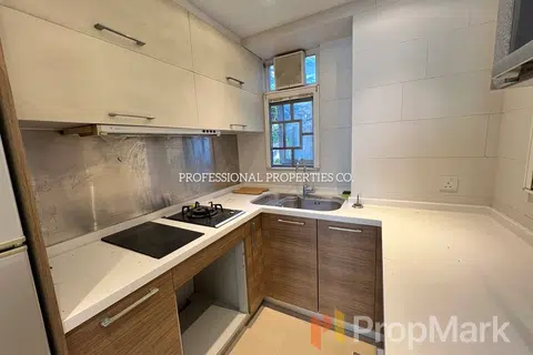 Broom Garden - Photo 3