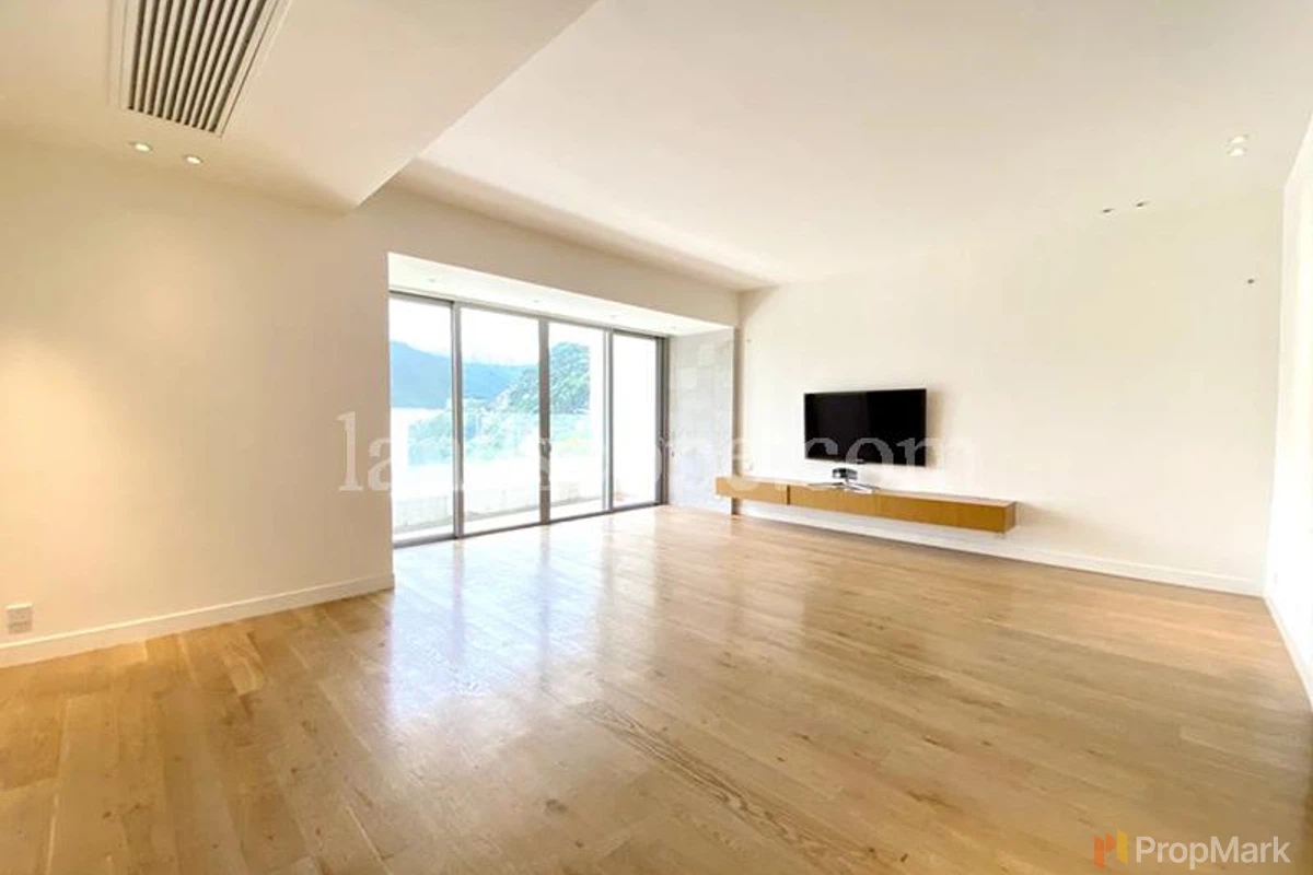 Bellevue Court - Photo 1