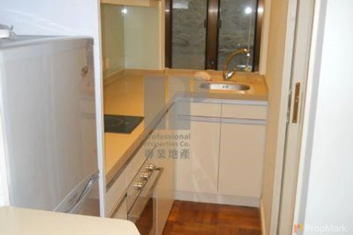 Tung Yuen Building - Photo 1