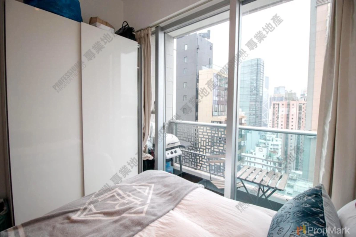 J Residence - Photo 3