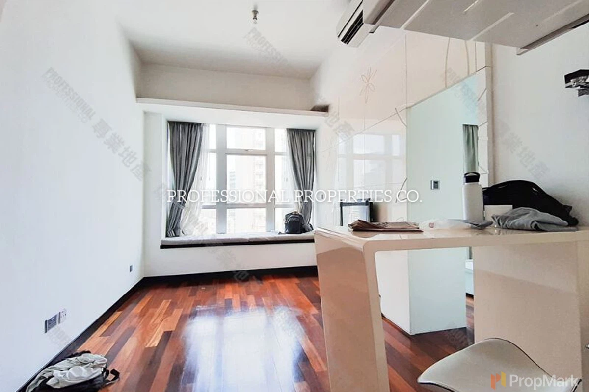 J Residence - Photo 1