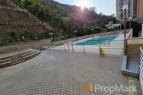 Amber Garden - Photo 2