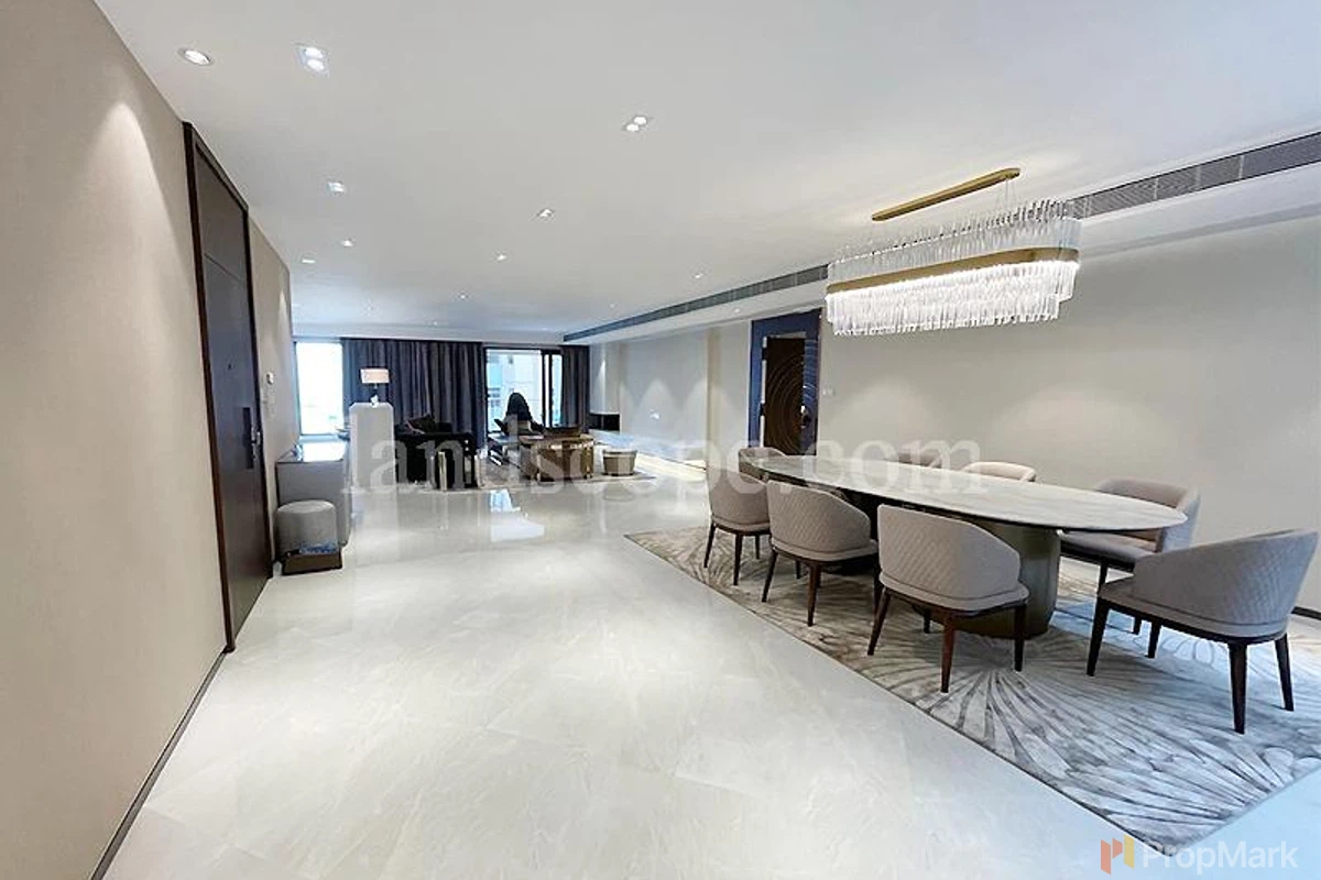 Grenville House - Photo 1