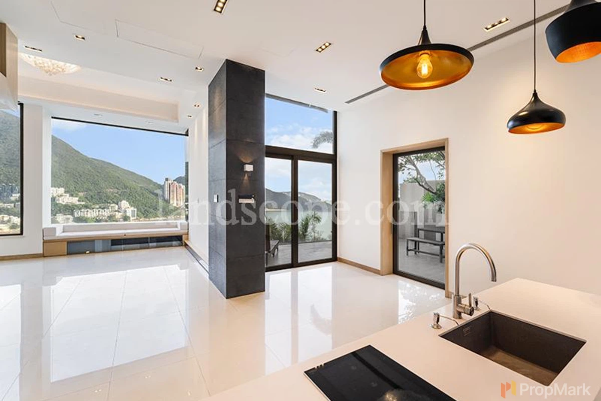 The Beachfront - Photo 4