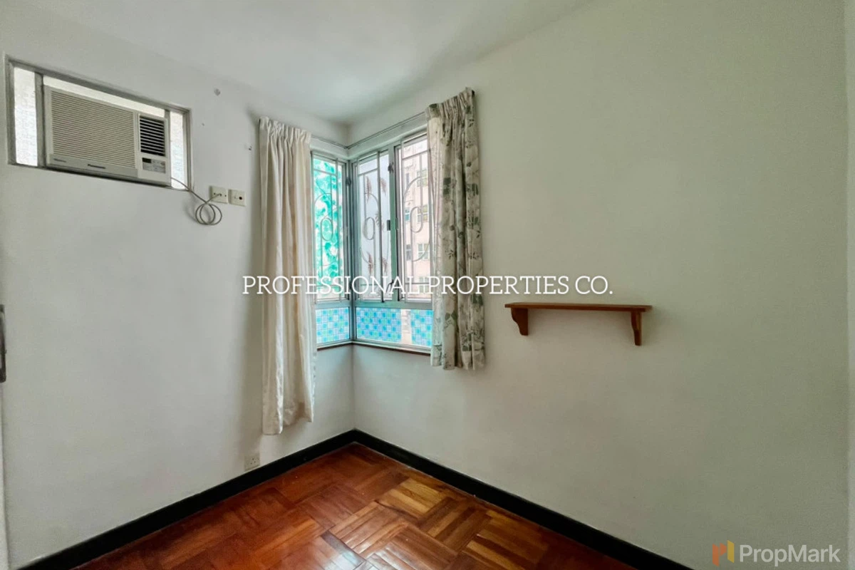 Sherwood Court - Photo 9