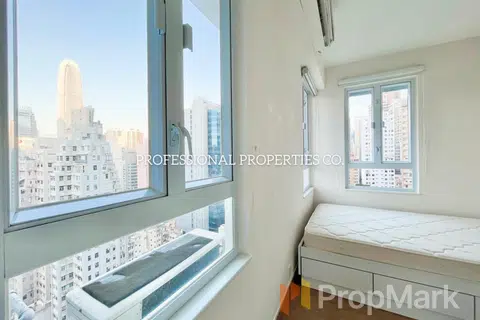Ying Pont Building - Photo 4