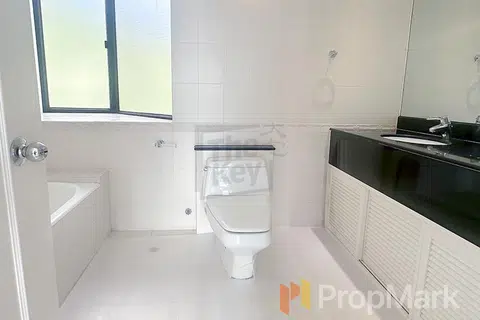 South Bay Towers - Photo 5