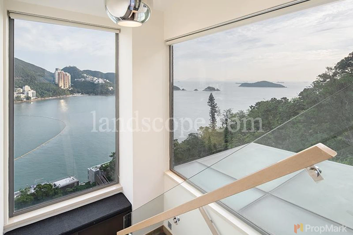 The Beachfront - Photo 1