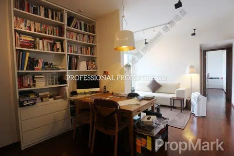 CentreStage - Photo 4