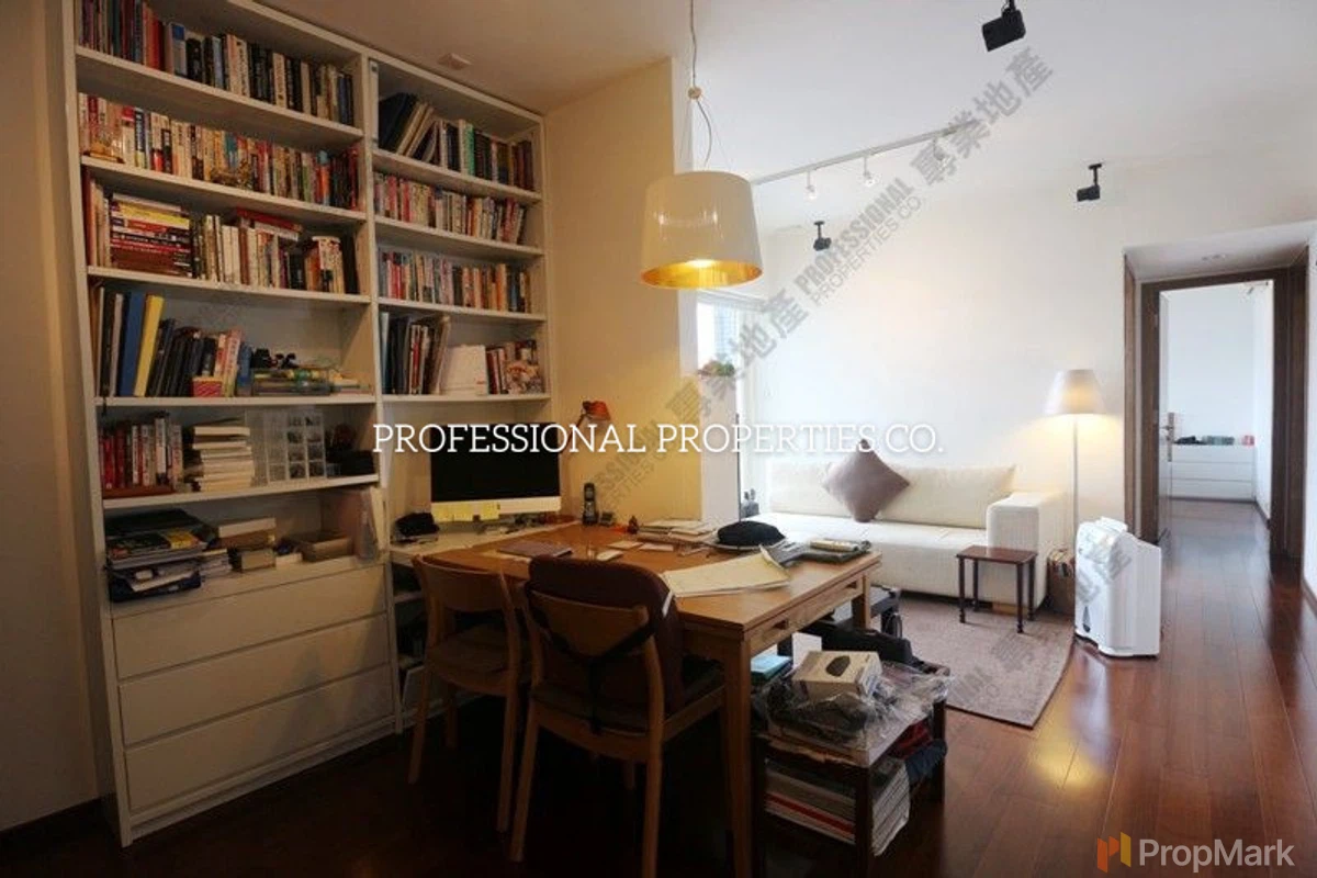 CentreStage - Photo 4