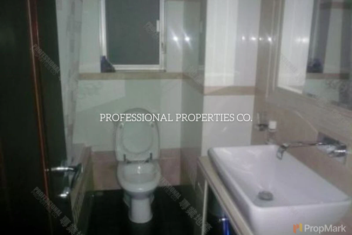 The Legend - Photo 10