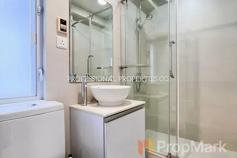 Ying Pont Building - Photo 5