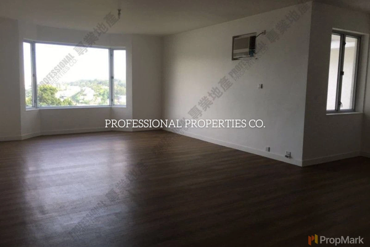 Grosse Pointe Villa - Photo 2