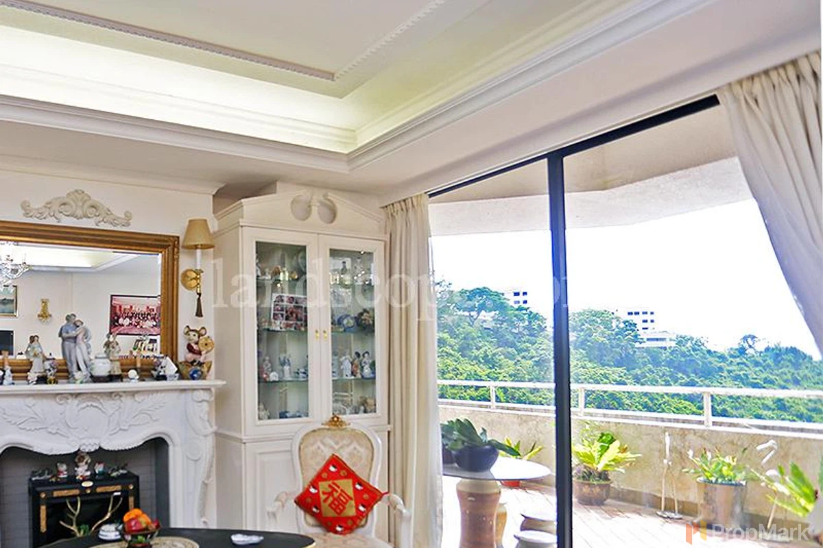 South Bay Towers - Photo 4