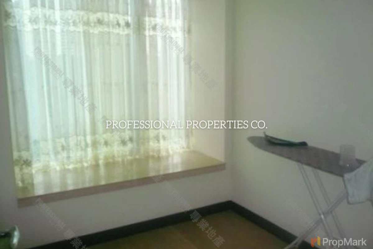 The Legend - Photo 11