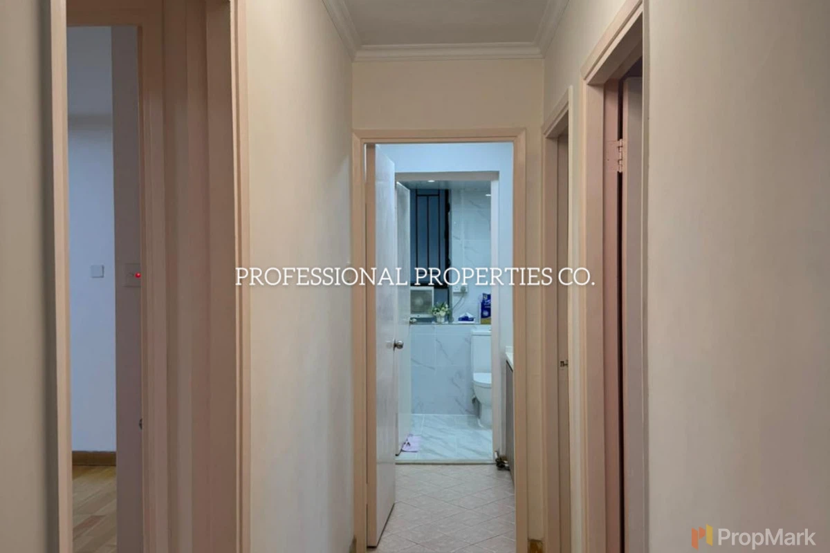 Wilshire Towers - Photo 17