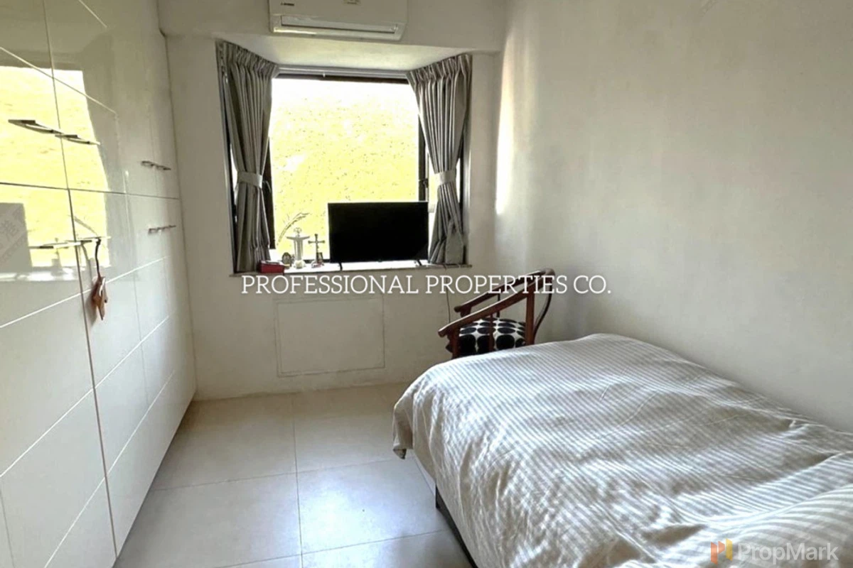 Ronsdale Garden - Photo 4